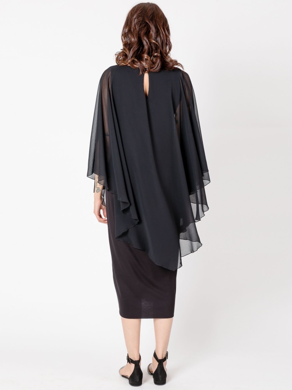 Abito doppio strato con poncho in chiffon