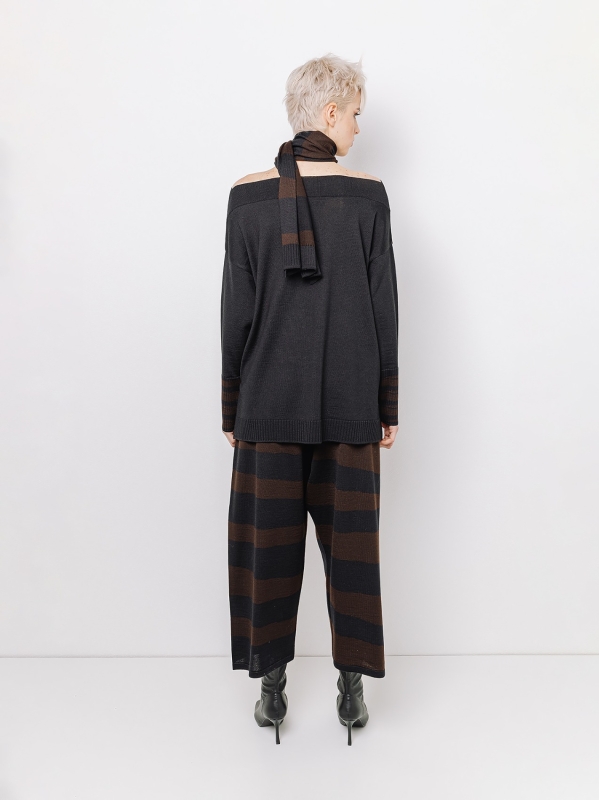 Gaucho trousers with irregular stripes