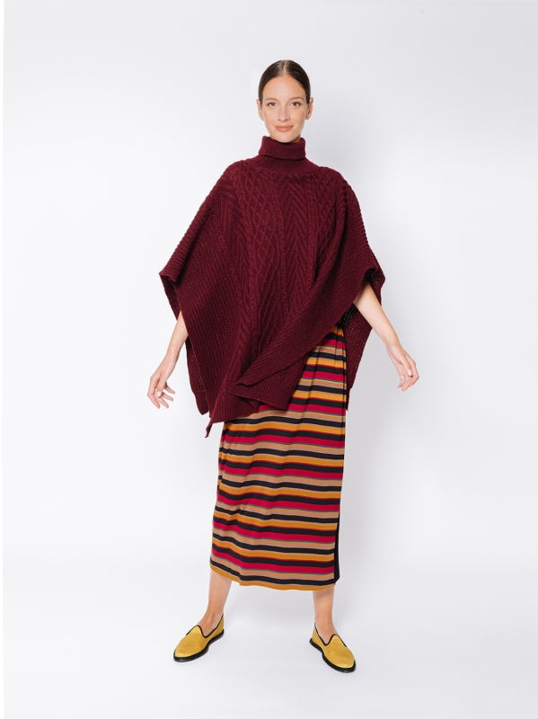 Poncho in maglia con losanghe