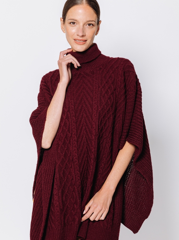 Poncho in maglia con losanghe