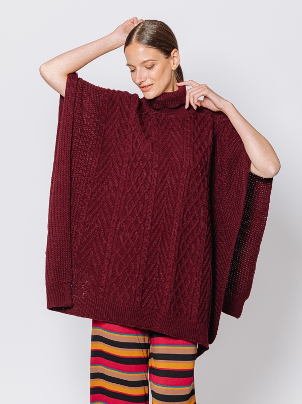 Poncho in maglia con losanghe