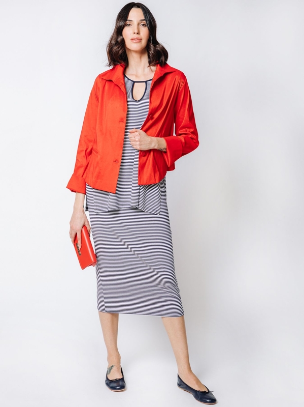 Long jacket in stretch shantung