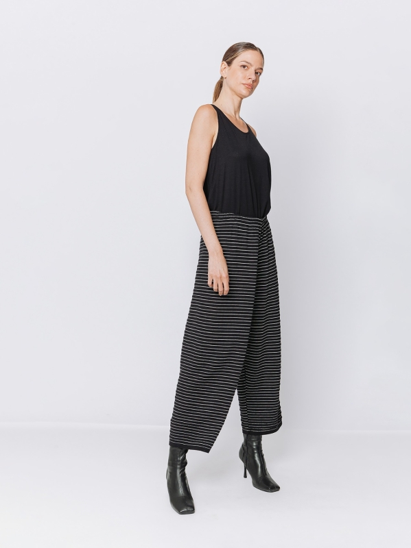 Striped knitted trousers