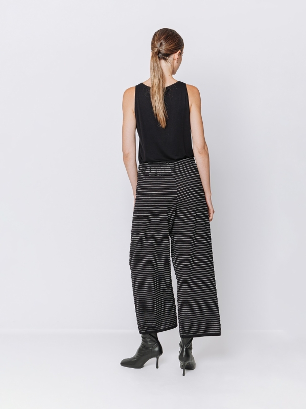 Striped knitted trousers