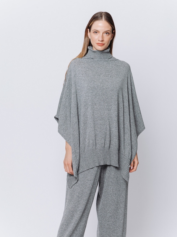 Gentle Touch Maxi Poncho