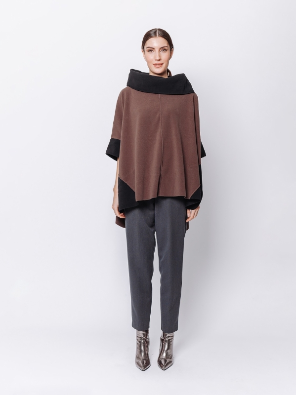 Two-tone fleece poncho