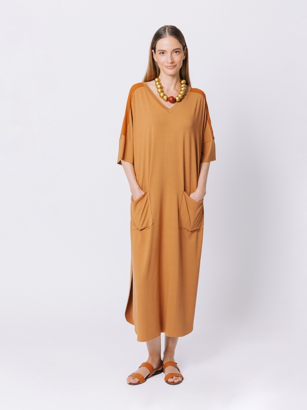 Oversize dress with chiffon insert