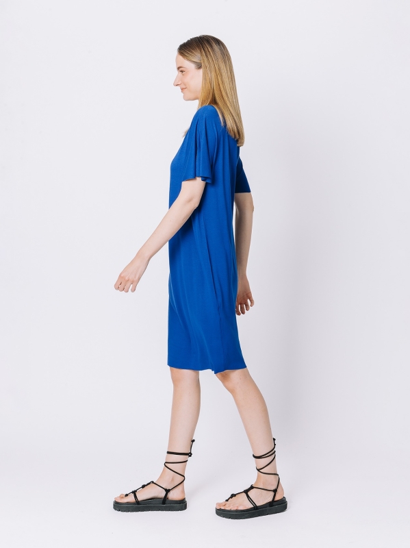 Midi dress with knot 