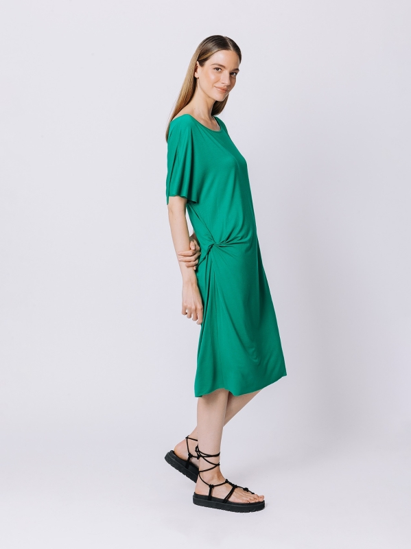 Midi dress with knot 