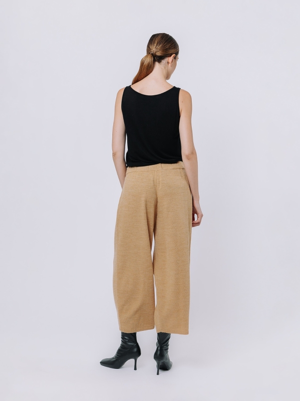 Knitted gaucho trousers