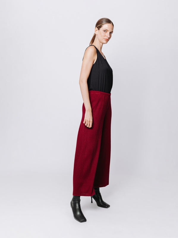 Gaucho trousers in ribbed knit