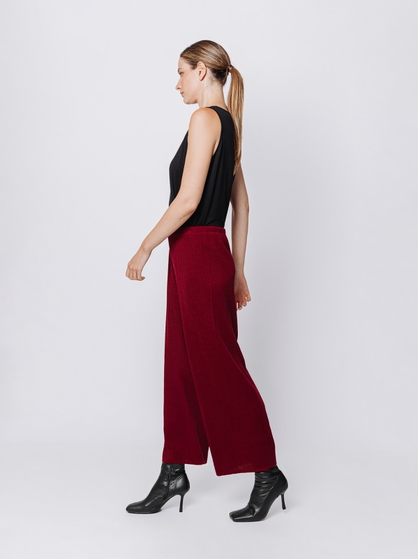 Gaucho trousers in ribbed knit