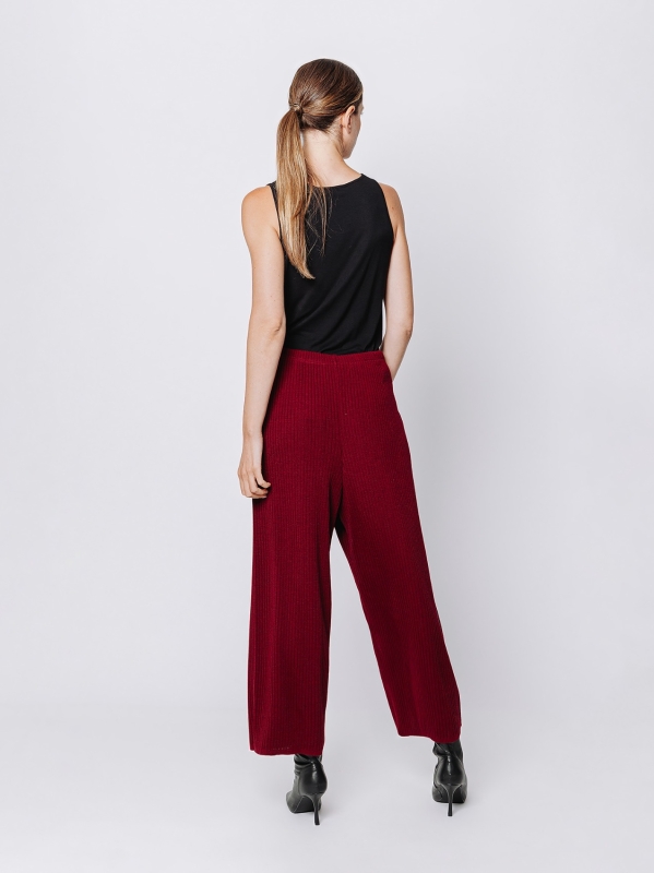 Gaucho trousers in ribbed knit