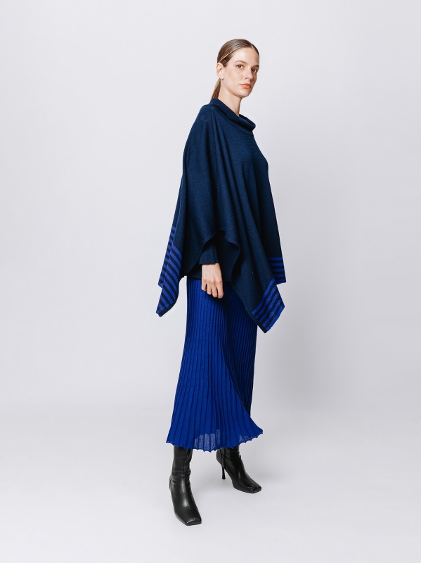 Maxi poncho in maglia