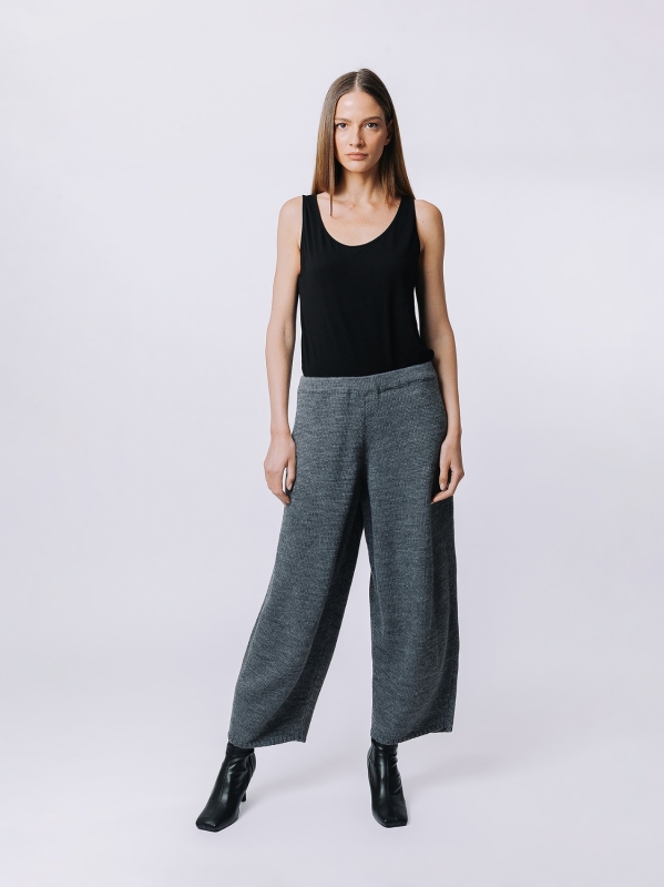 Knitted gaucho trousers