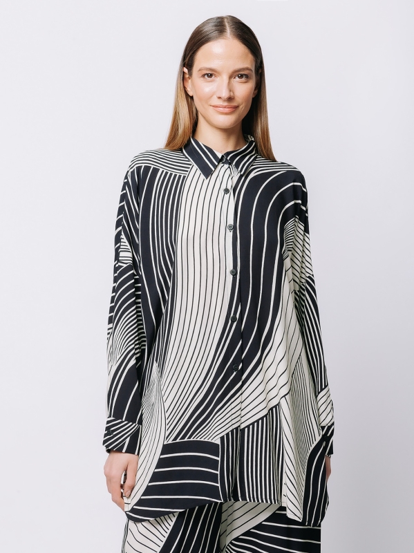 Oversized shirt OPTICAL print